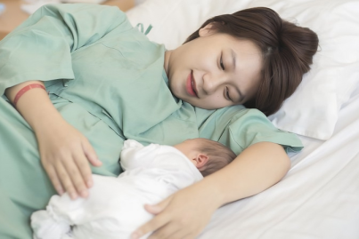 Theo dõi, hướng dẫn chăm sóc sức khỏe