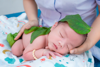 Chăm sóc bé sơ sinh