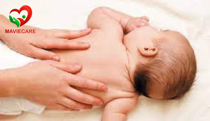 Dịch vụ tắm bé tại nhà nhẹ nhàng và đúng kỹ thuật cho bé yêu